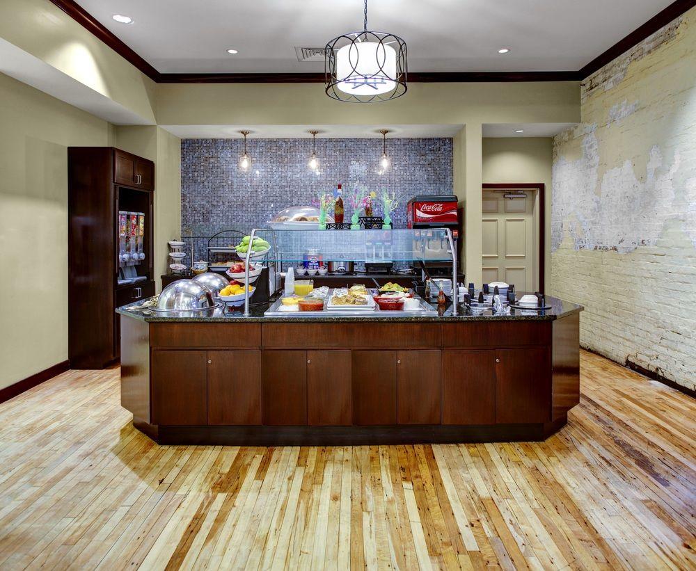 Staybridge Suites Savannah Historic District By Ihg Exterior photo